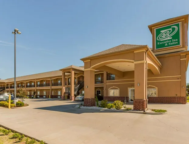 Executive Inn and Suites Cushing hotel detail image 1