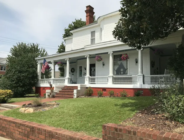 Simmons-Bond Inn Bed & Breakfast hotel detail image 1