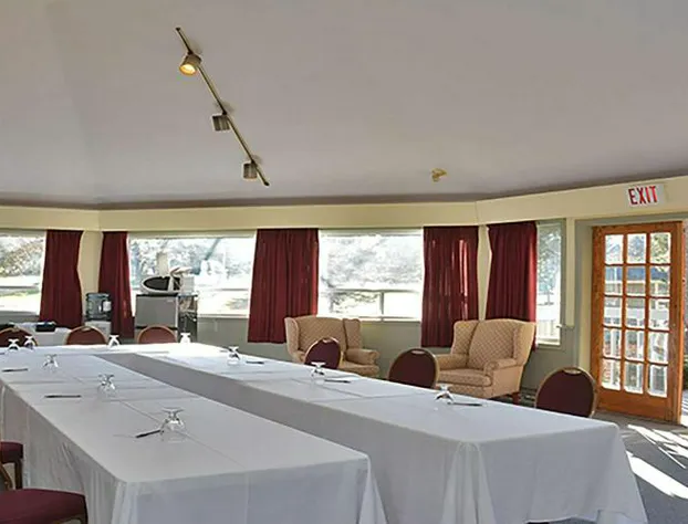 Isaiah Tubbs Resort & Conference Centre hotel detail image 3