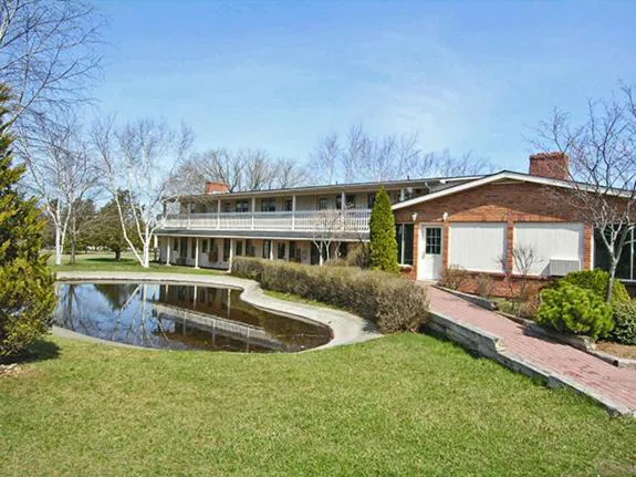 Isaiah Tubbs Resort & Conference Centre hotel detail image 1