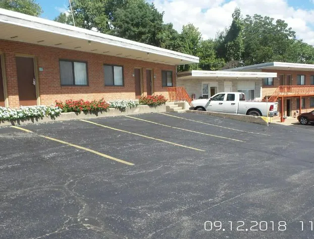 River's Edge Motel hotel detail image 1