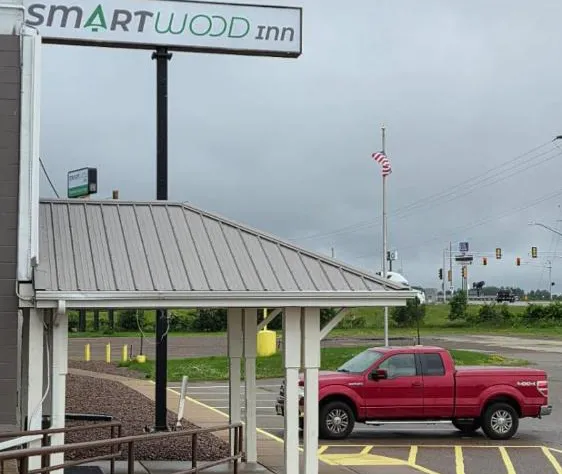 Smartwood Inn hotel detail image 2