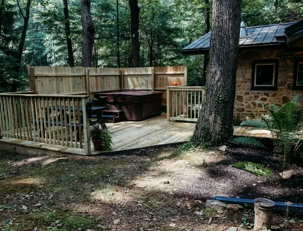 Landoll's Mohican Castle hotel detail image 3