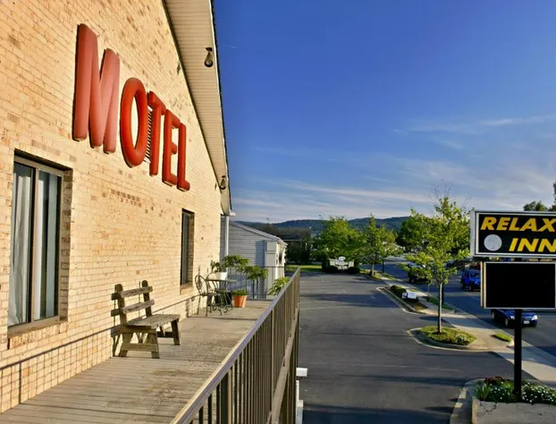 Relax Inn Motel hotel detail image 1
