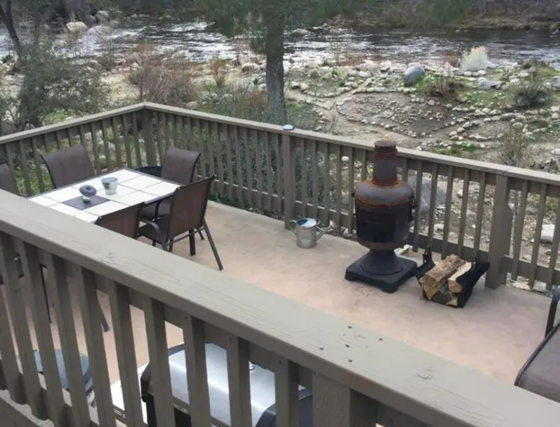 Sequoia Lodge hotel detail image 4