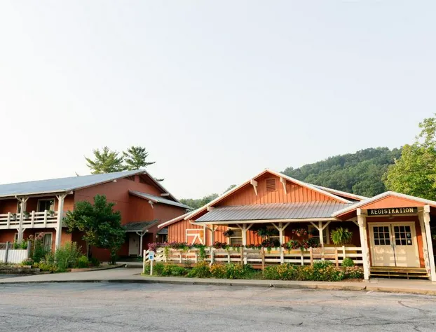 Brown County Inn hotel detail image 1