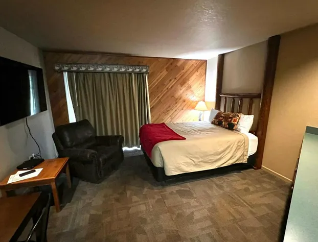 Whitetail Lodge hotel detail image 4