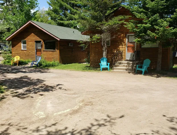 Kouch Chalets hotel detail image 4