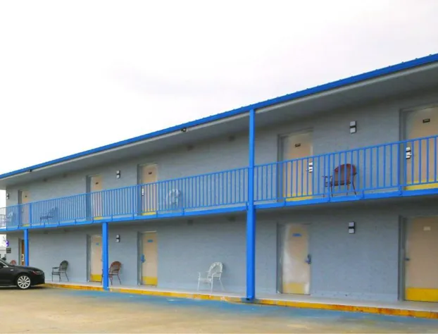 Marshall Lodge By OYO Hwy 65 hotel detail image 2
