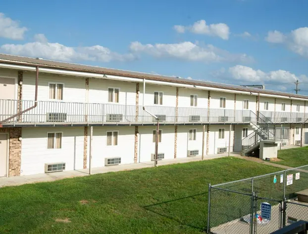 Marshall Lodge By OYO Hwy 65 hotel detail image 1