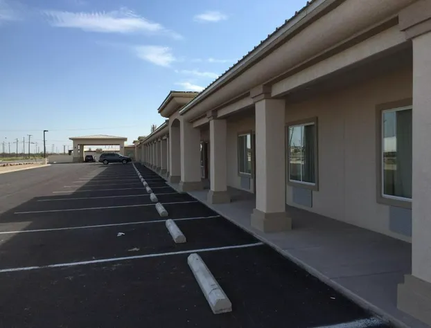 La Bonita Inn & Suites hotel detail image 3