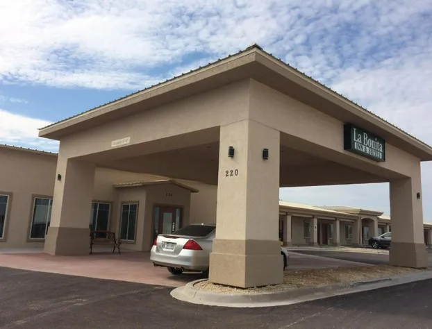 La Bonita Inn & Suites hotel detail image 4