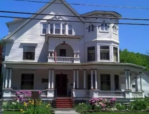 Victorian Charm Inn hotel detail image 1