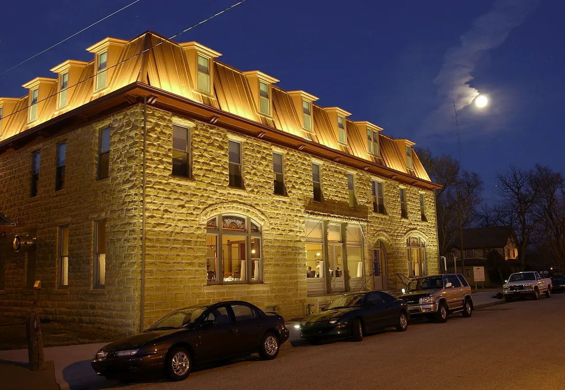 Midland Railroad Hotel hotel hero