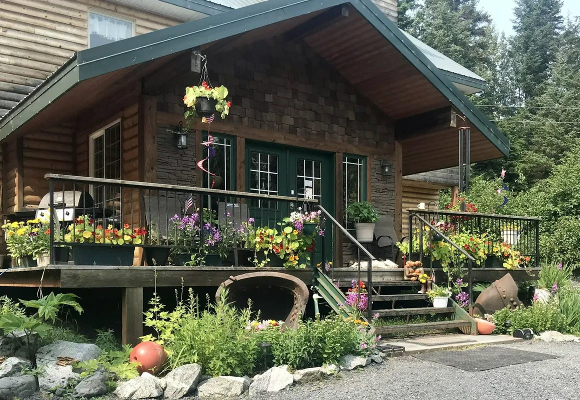 Twin Peaks Lodge and RV Park hotel hero