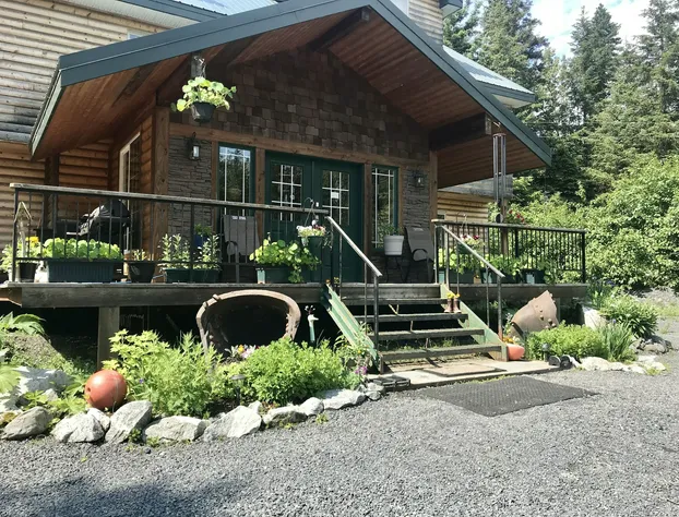 Twin Peaks Lodge and RV Park hotel detail image 1