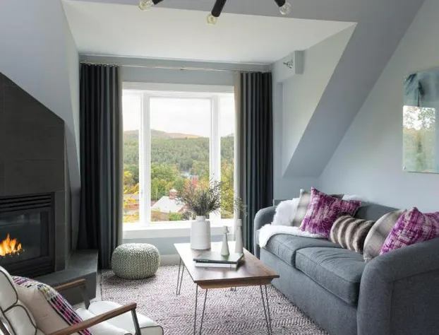 Field Guide Lodge hotel detail image 4