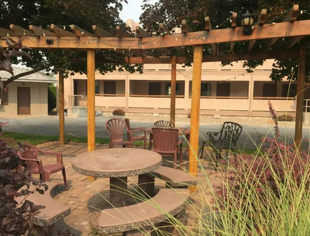 Avalon Inn hotel detail image 2