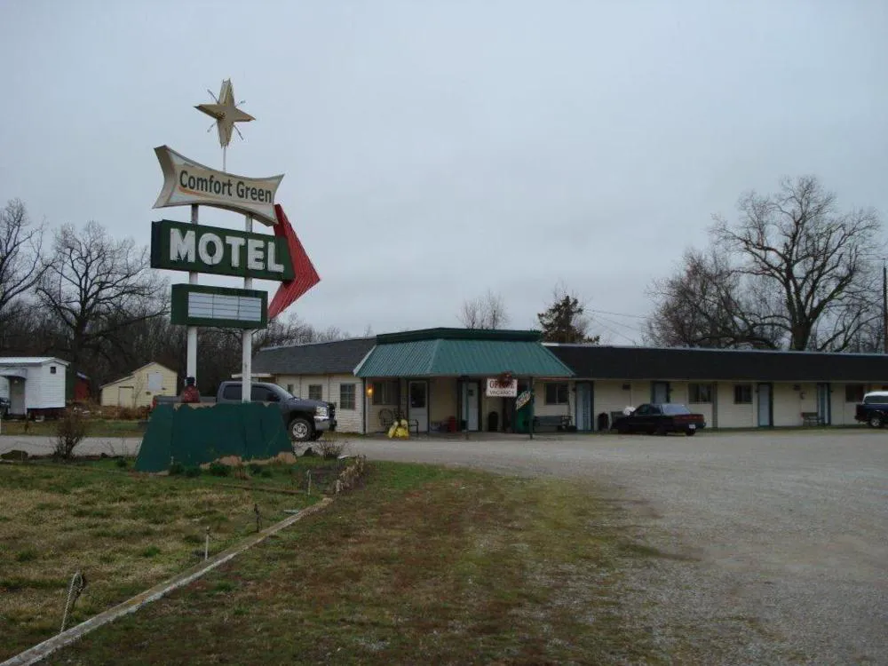 Comfort Green Motel hotel hero