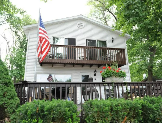 Clear Lake Resort hotel detail image 3