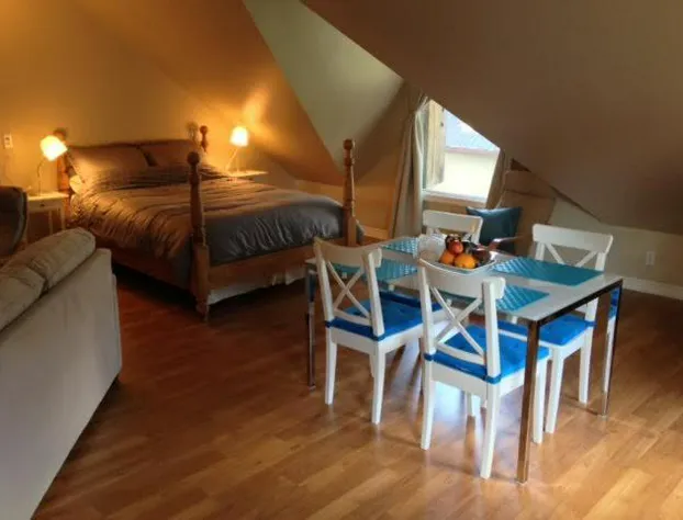 Merrickville Guest Suites hotel detail image 4