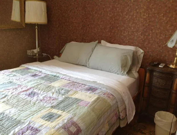 10th Avenue Guest House & Suites hotel detail image 2
