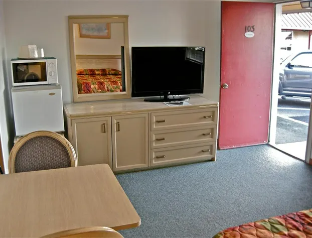 Wild Chinook Inn hotel detail image 4