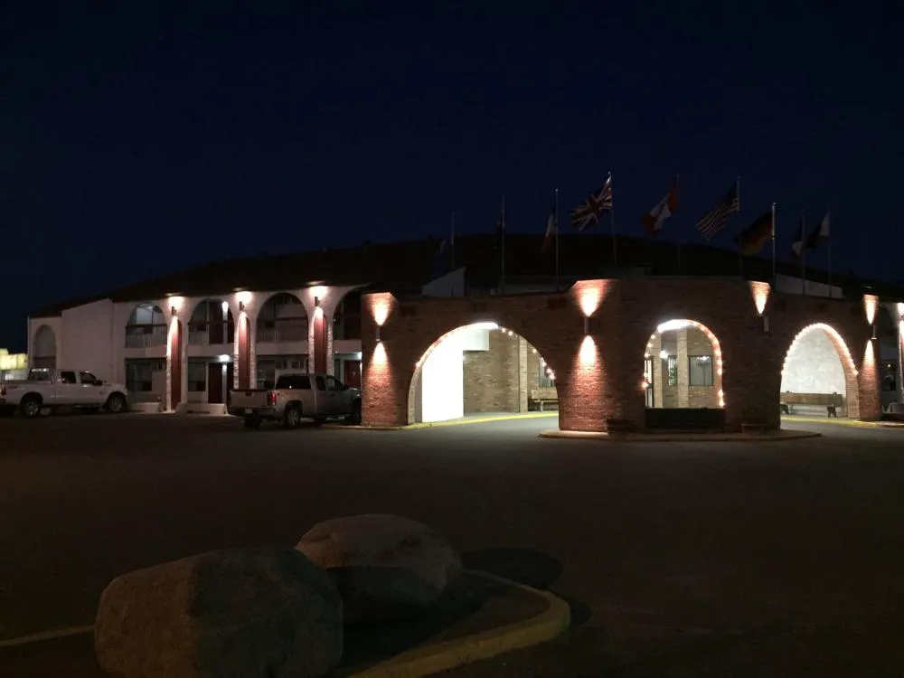 El Lobo Motel hotel hero