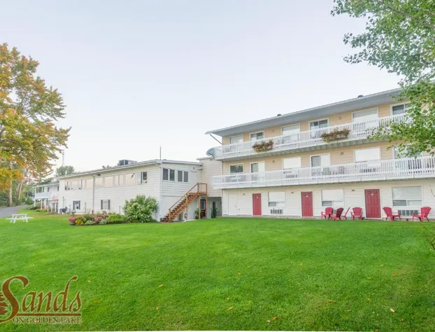 Sands on Golden Lake hotel detail image 1
