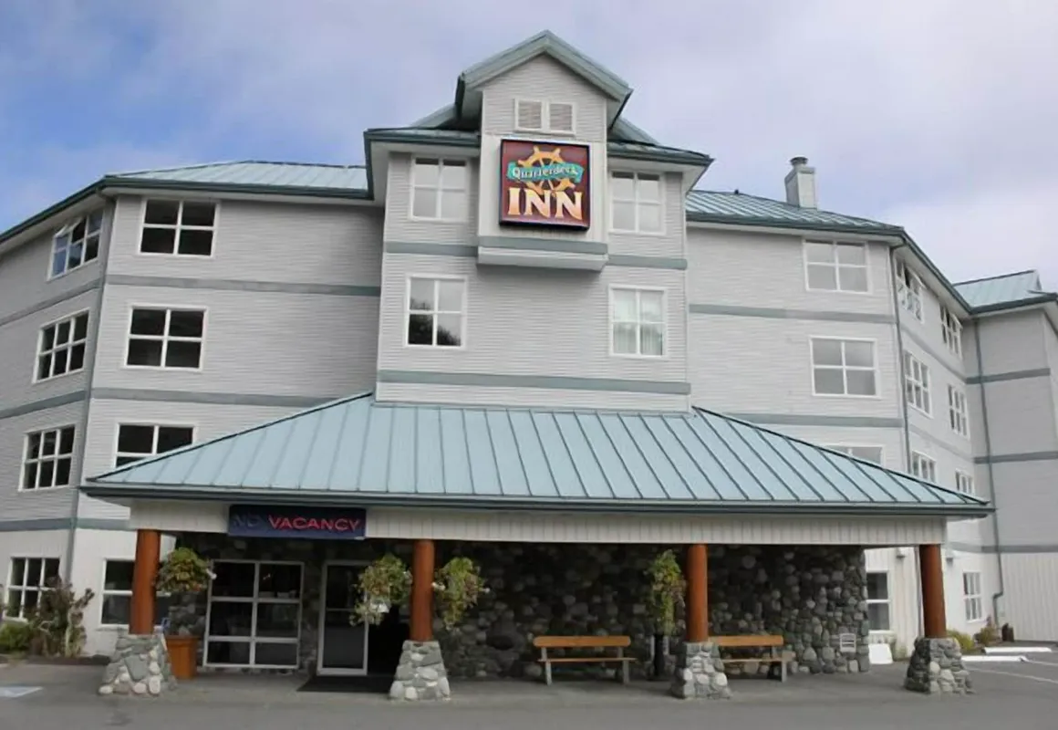 Quarterdeck Inn Port Hardy hotel hero