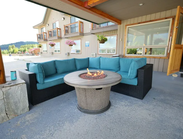 Glacier Mountain Lodge hotel detail image 3