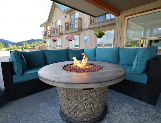 Glacier Mountain Lodge hotel detail image 4