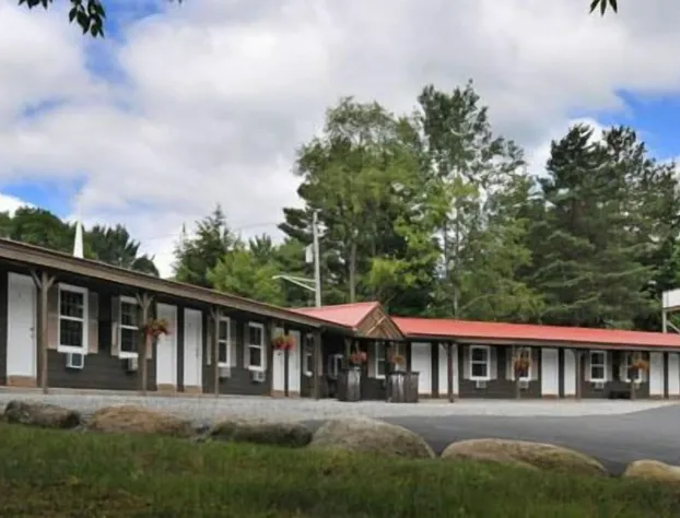 Marina Motel hotel detail image 3