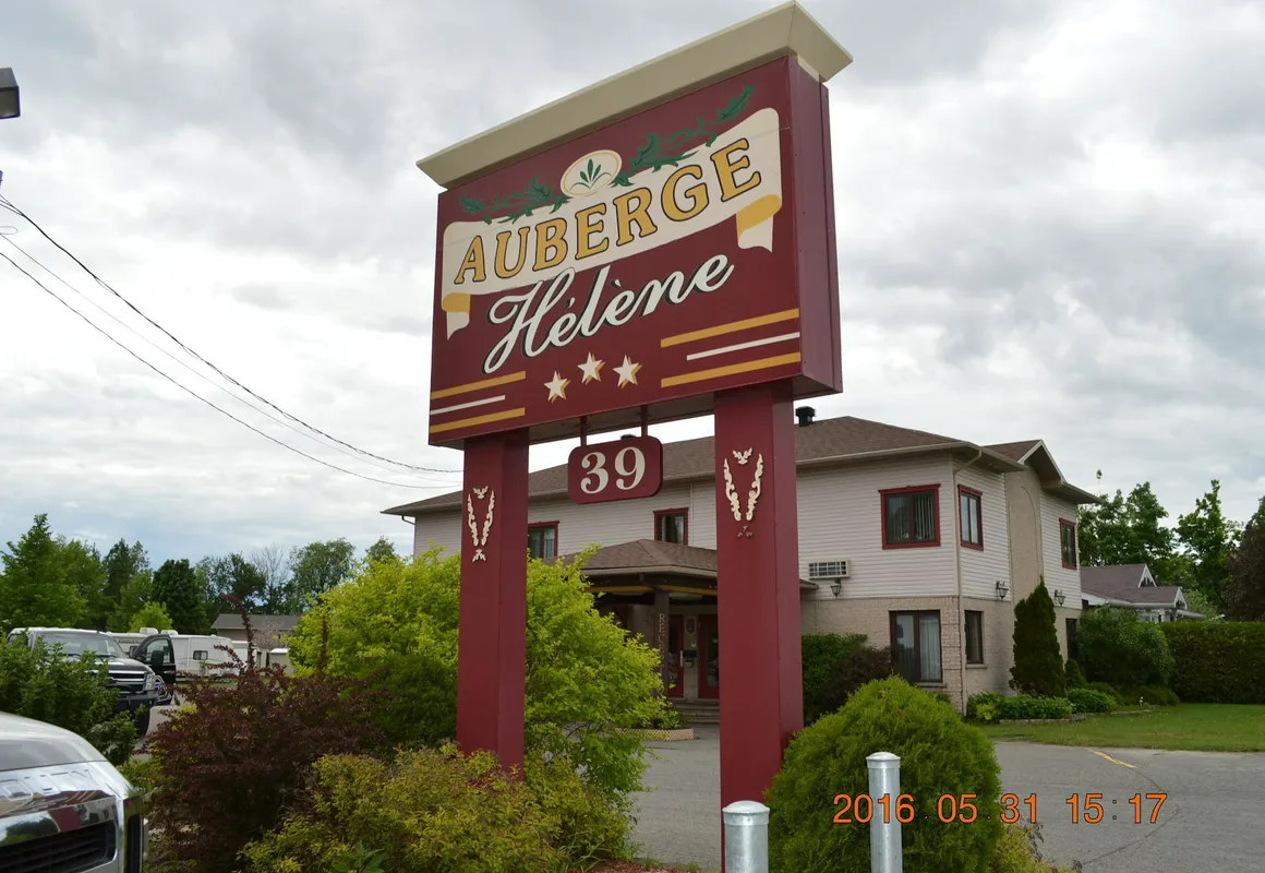 Motel Auberge Hélène hotel hero