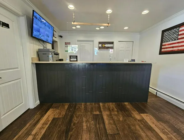 H & H Motor Lodge hotel detail image 2