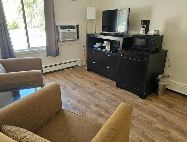 H & H Motor Lodge hotel detail image 4