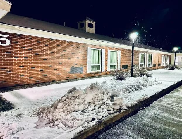 Iveys Motor Lodge Houlton hotel detail image 1