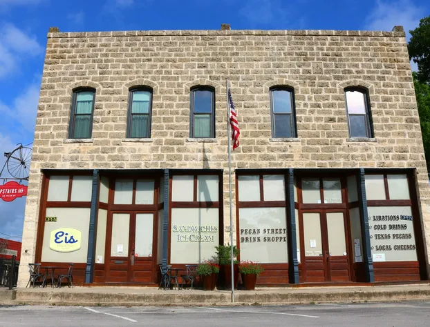 Upstairs Inn hotel detail image 2