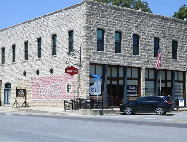 Upstairs Inn hotel detail image 4
