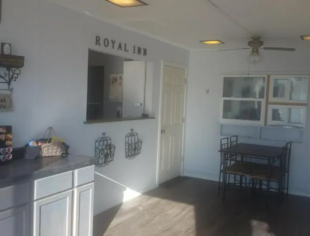 Royal Inn hotel detail image 2