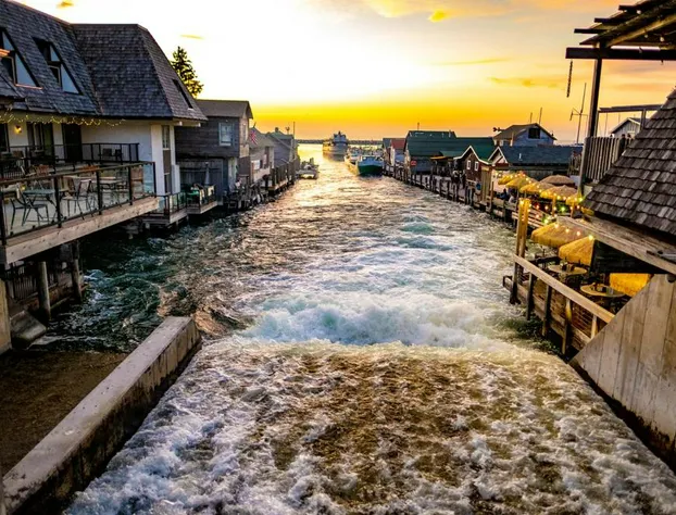 Leland Lodge hotel detail image 3