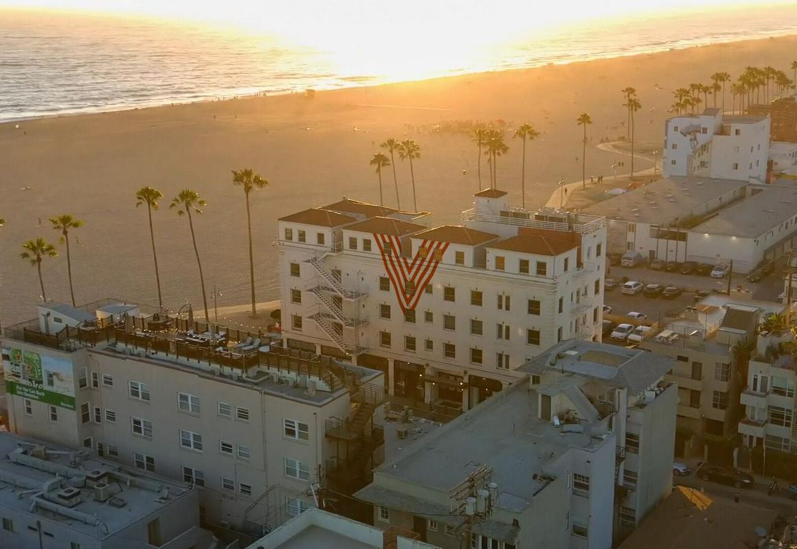 Venice V Hotel hotel hero