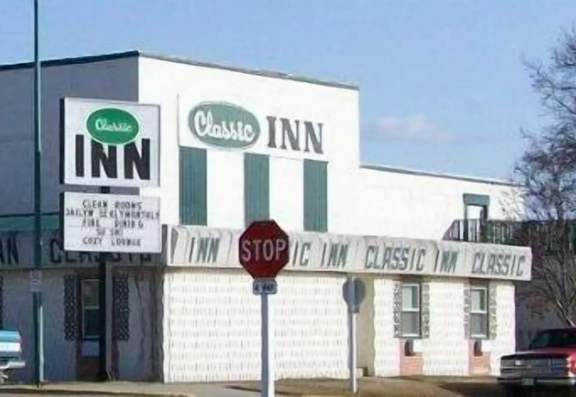 Classic Inn hotel hero