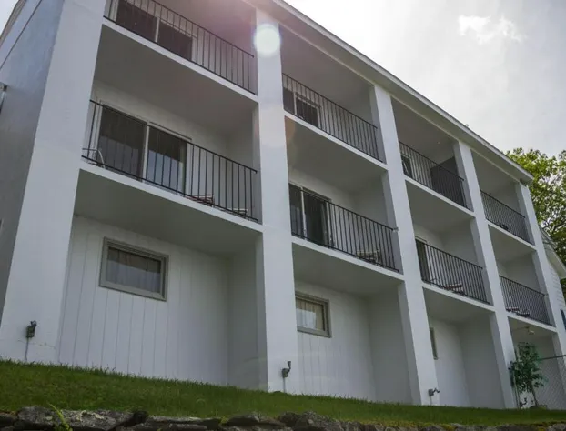 Belknap Point Inn hotel detail image 2