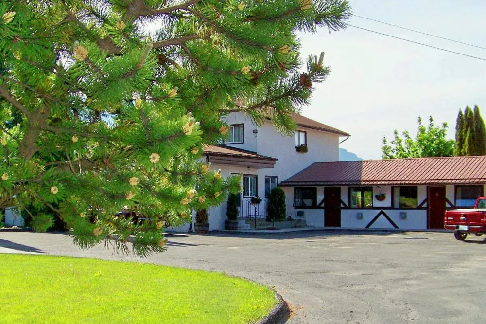 Bavarian Orchard Motel hotel hero