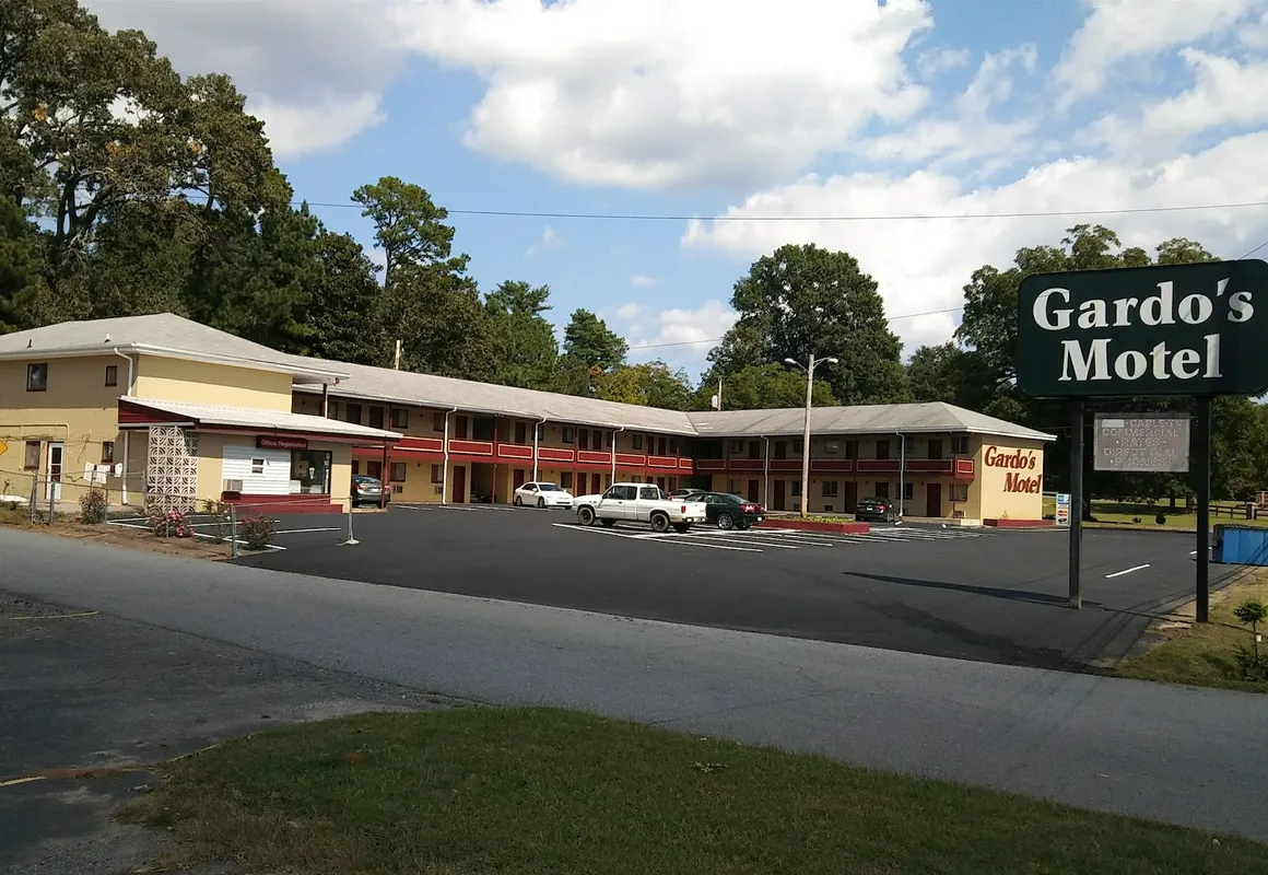Gardos Motel hotel hero