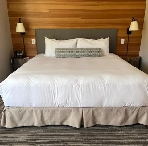 Sproat Lake Landing Resort hotel detail image 2