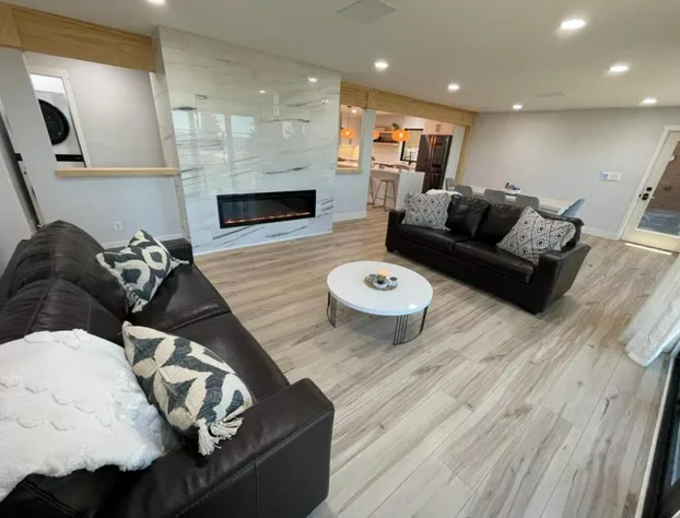 Lake Bluff Inn and Suites hotel detail image 4