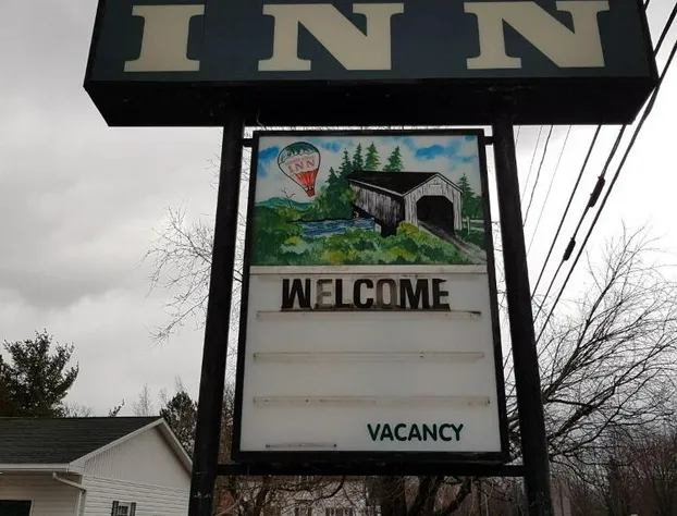 Covered Bridge Inn & Suites hotel detail image 3