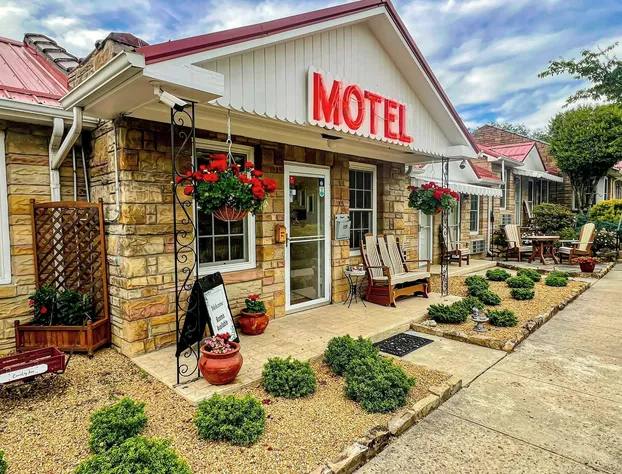 Carolina Country Inn hotel detail image 2
